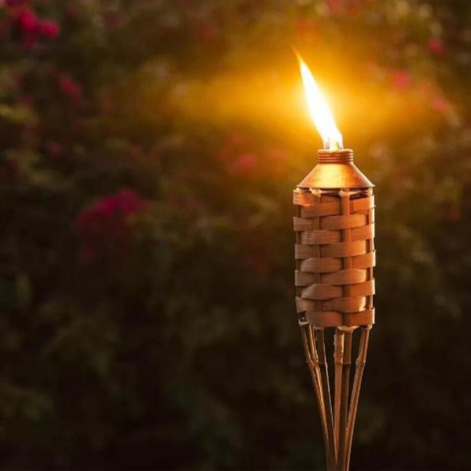 Garden Light Bamboo Torch With Black Metal Wick Holder For Outdoor Decoration Natural Bamboo Tiki Torch 1