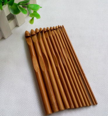 Ergonomic Wooden Bamboo Crochet Hook Set 8 Pieces For Beginner