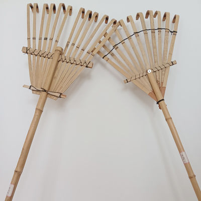 Handmade Bamboo Rake 1.40m 12 Tines for dry leaves sweeping and garden cleaning Natural Garden Rakes